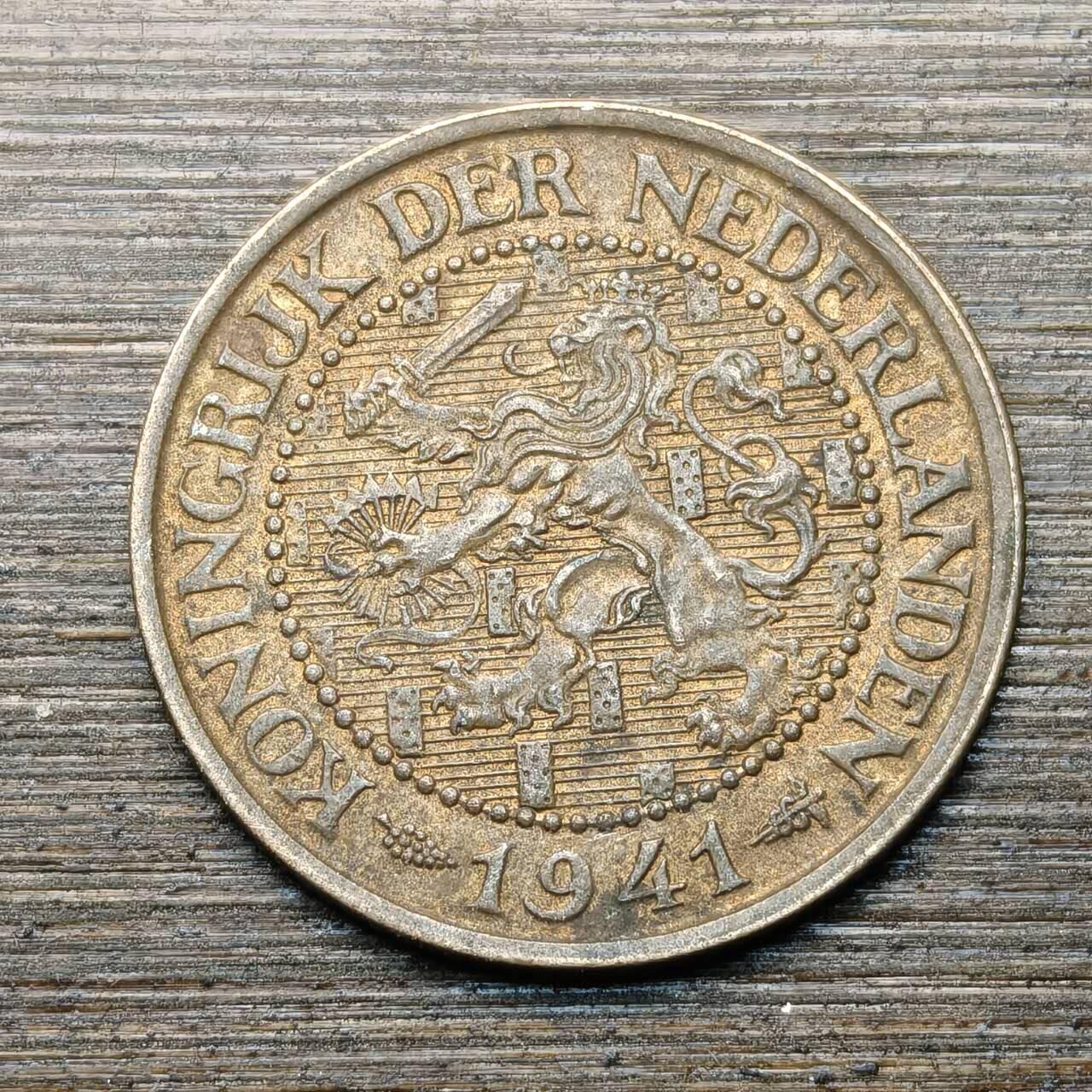 【本场4.12号发货】★第145★散币专场 不寄存，30包邮。不满30元，支付5元运费。《接受代拍 代送NGC评级》 23【无寄存】荷兰 1941年 2.5分 威廉明娜女王 狮子持剑 青铜币