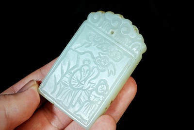 上海都达杂项专场四十七【全场包邮】  和田玉籽料精雕《人物故事》挂件90-18