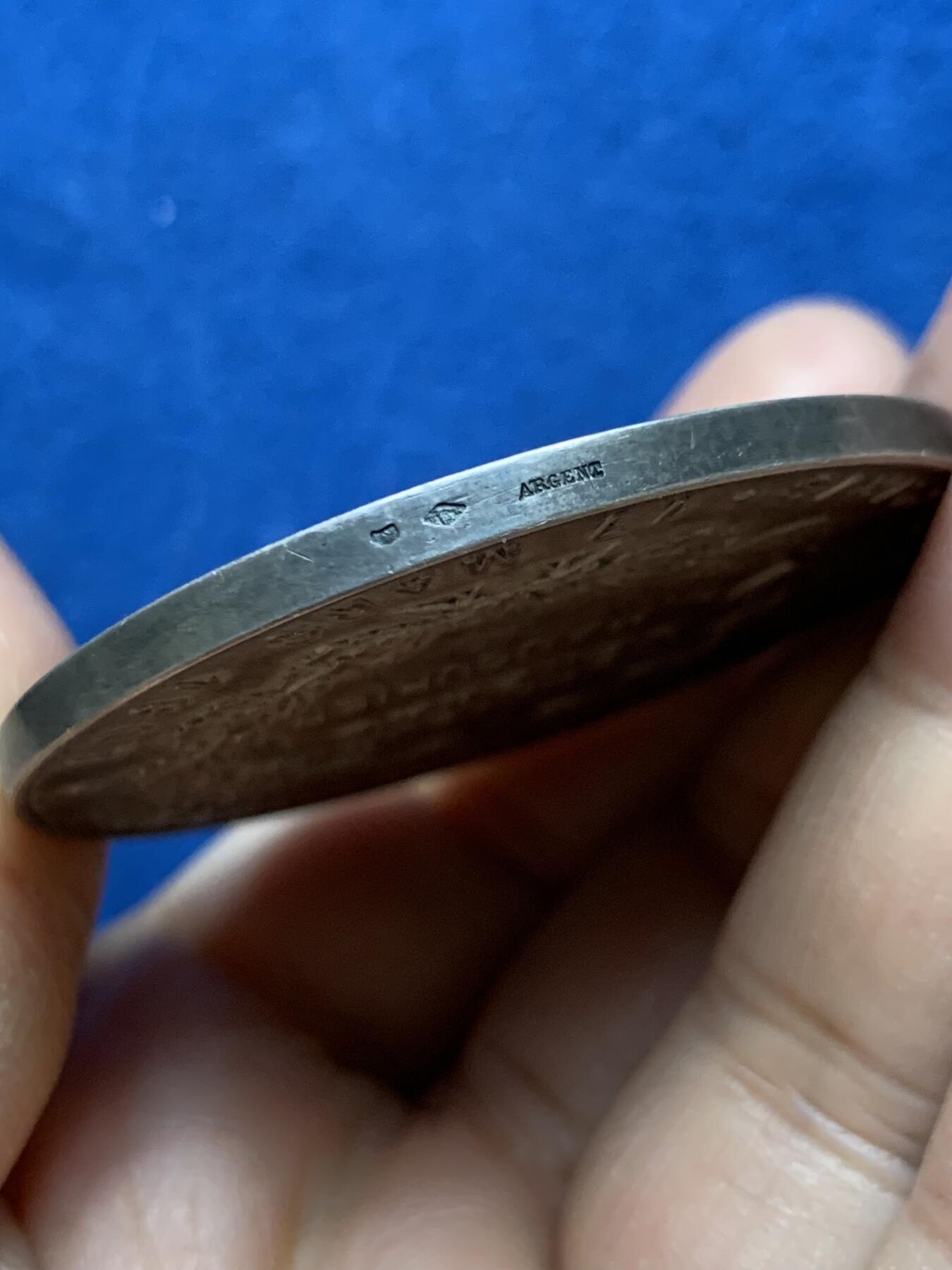 《竞宝斋》第465场 周日，周一，周二，3场连拍 （全场包邮）欢迎送拍 法国塞纳河体操协会银章，61.2g，50.1mm，边铭：野猪头+菱形argent