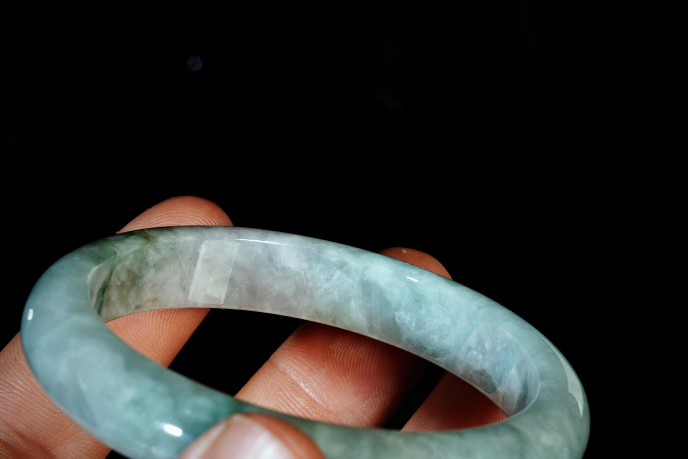 上海都达杂项专场二十一（全场包邮） 天然冰绿花翡翠（A货）贵妃手镯 附鉴定证书90-46