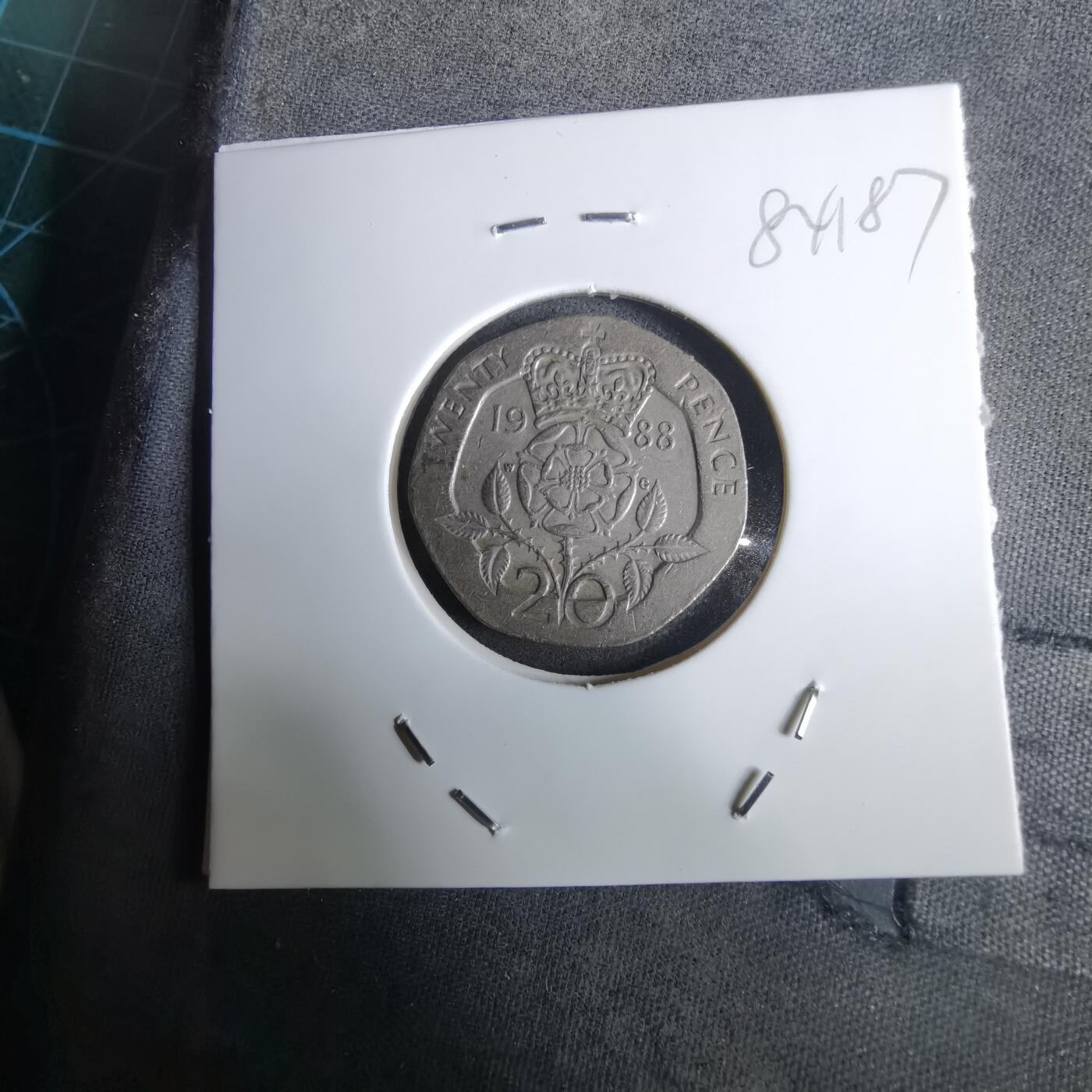 沼泽如烟--第984场 英国1988年20便士