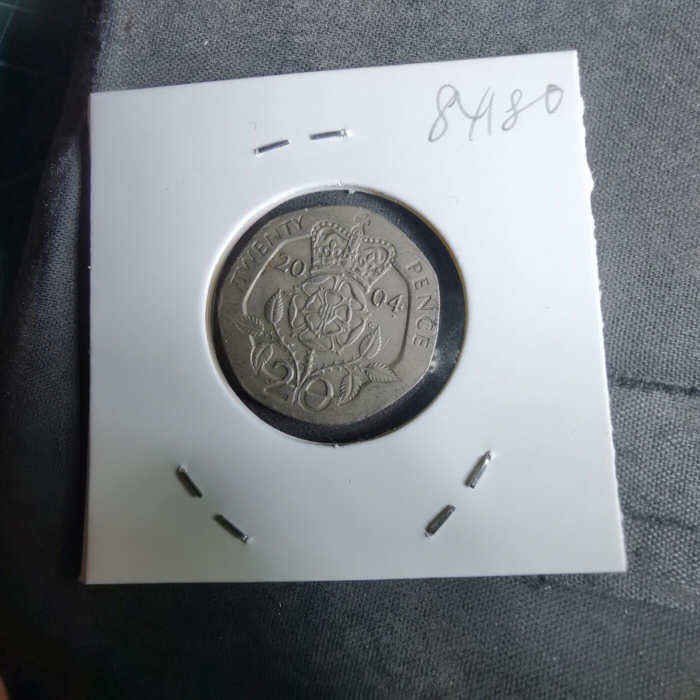 沼泽如烟--第984场 英国2004年20便士