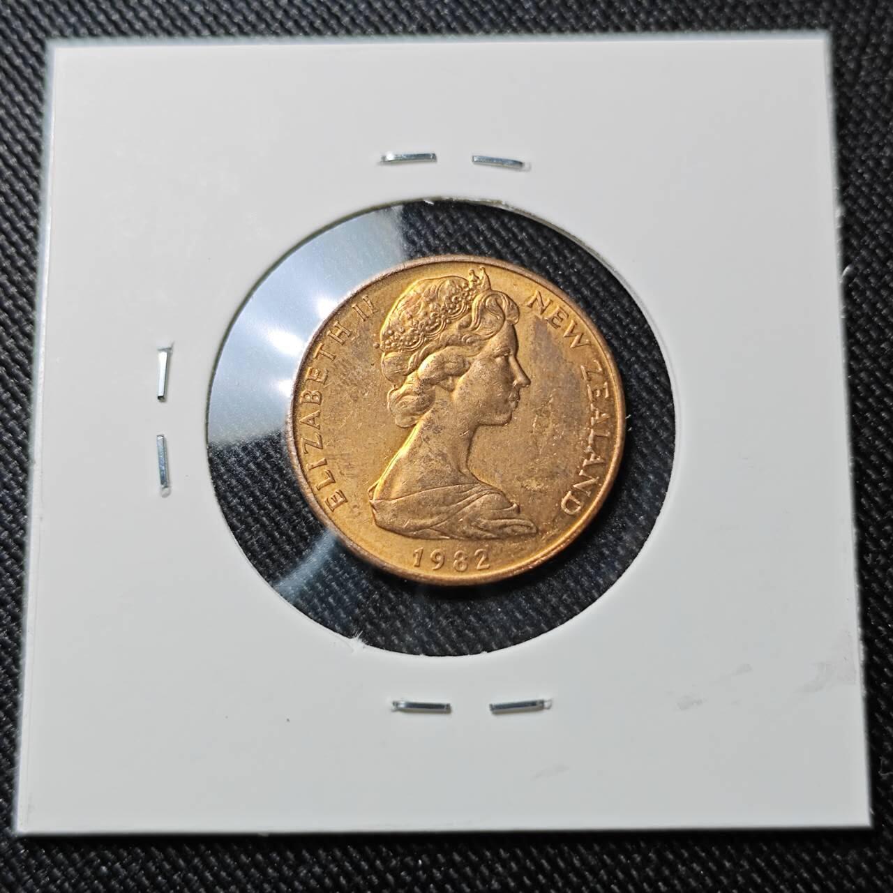 KK钱币收藏小铺  第392期  2月预留时间 周末发货  1982新西兰2分铜币