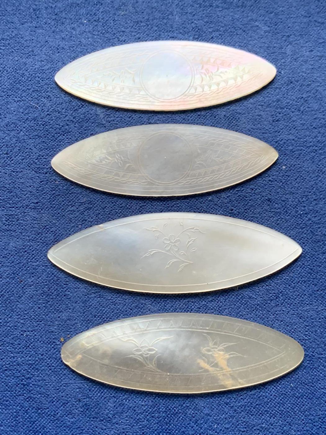 《竞宝斋》第464场 周日，周一，周二，3场连拍 （全场包邮）欢迎送拍 英国回流 清螺钿贝母筹码4枚一组，菱型，珠光水润，花卉精雕