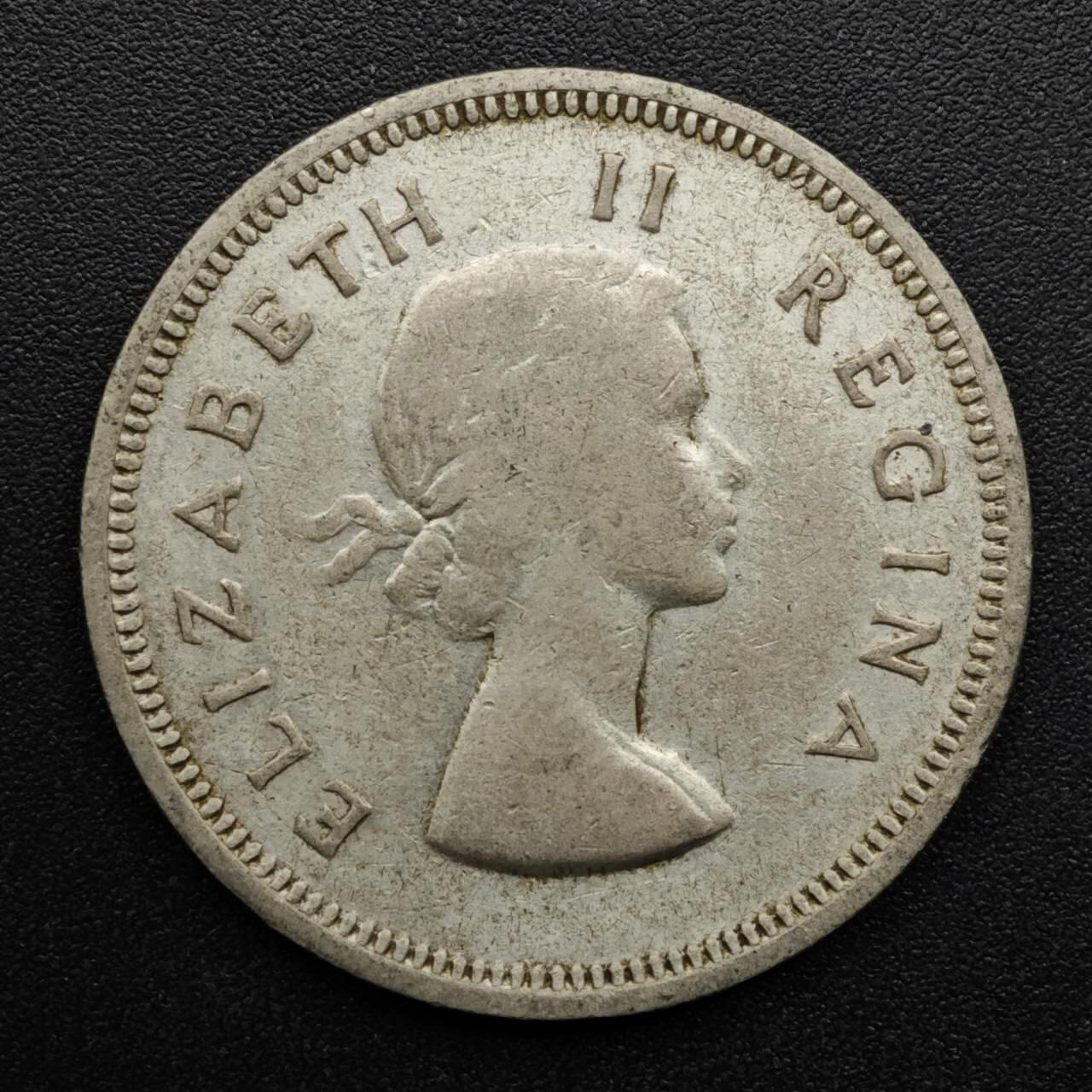 【淘币小摊】实时拍第八百六十三拍   小银币散币场   年前最后一周 之前的预留小年前全部发出 请更换最新收货地址  南非1954年伊丽莎白二世2先令银币