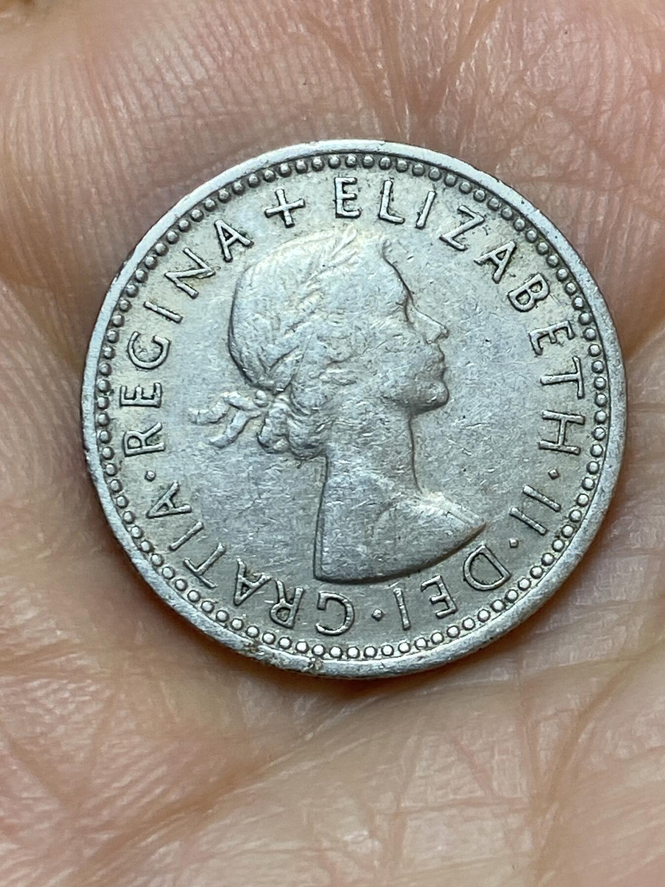 2026年第十九场(总第一百八十八场）外国好品散币场(免佣金) 英国🇬🇧1961年6便士(伊丽莎白二世青年桂冠第二版)