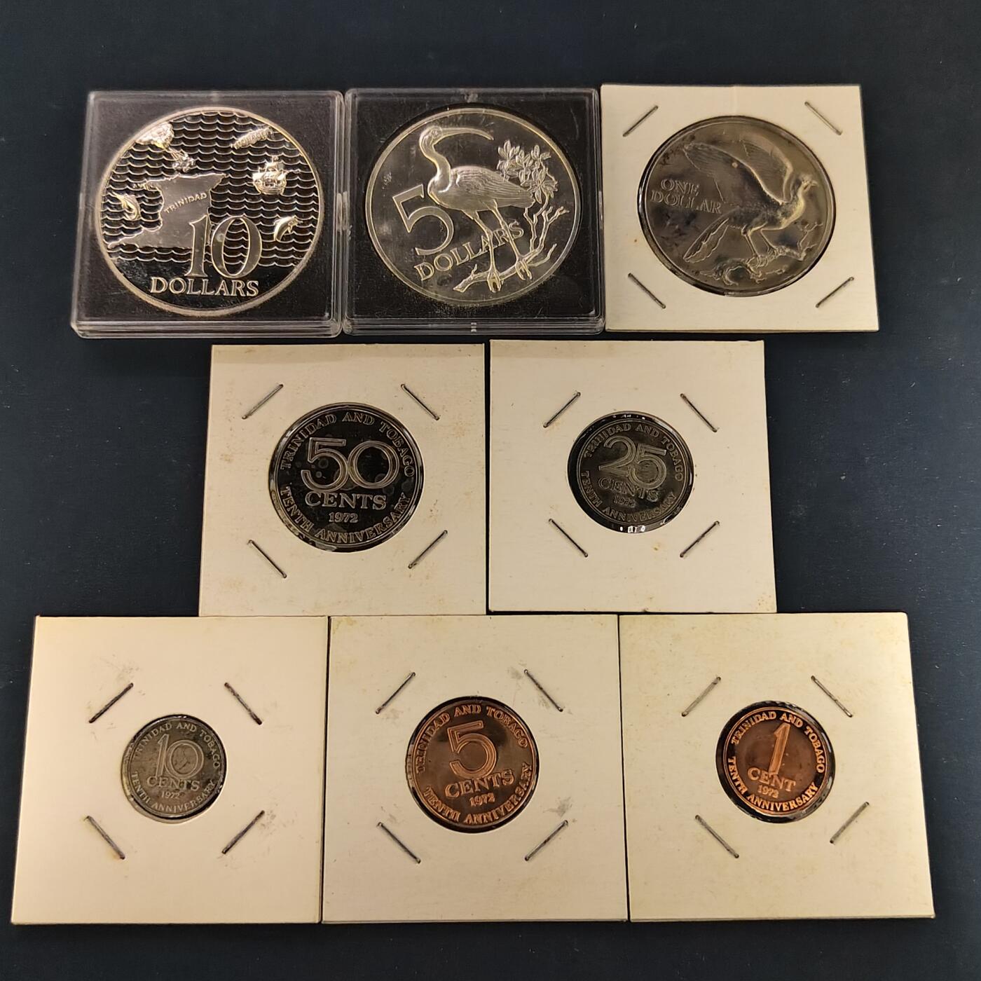 【全场包邮】纯粹捡漏拍501场-持续更新中 特立尼达和多巴哥1972年独立十周年纪念版官方精制套币-含2枚银币【42毫米35.12克92.5%+40毫米29.7克92.5%】-原盒（封装破损）