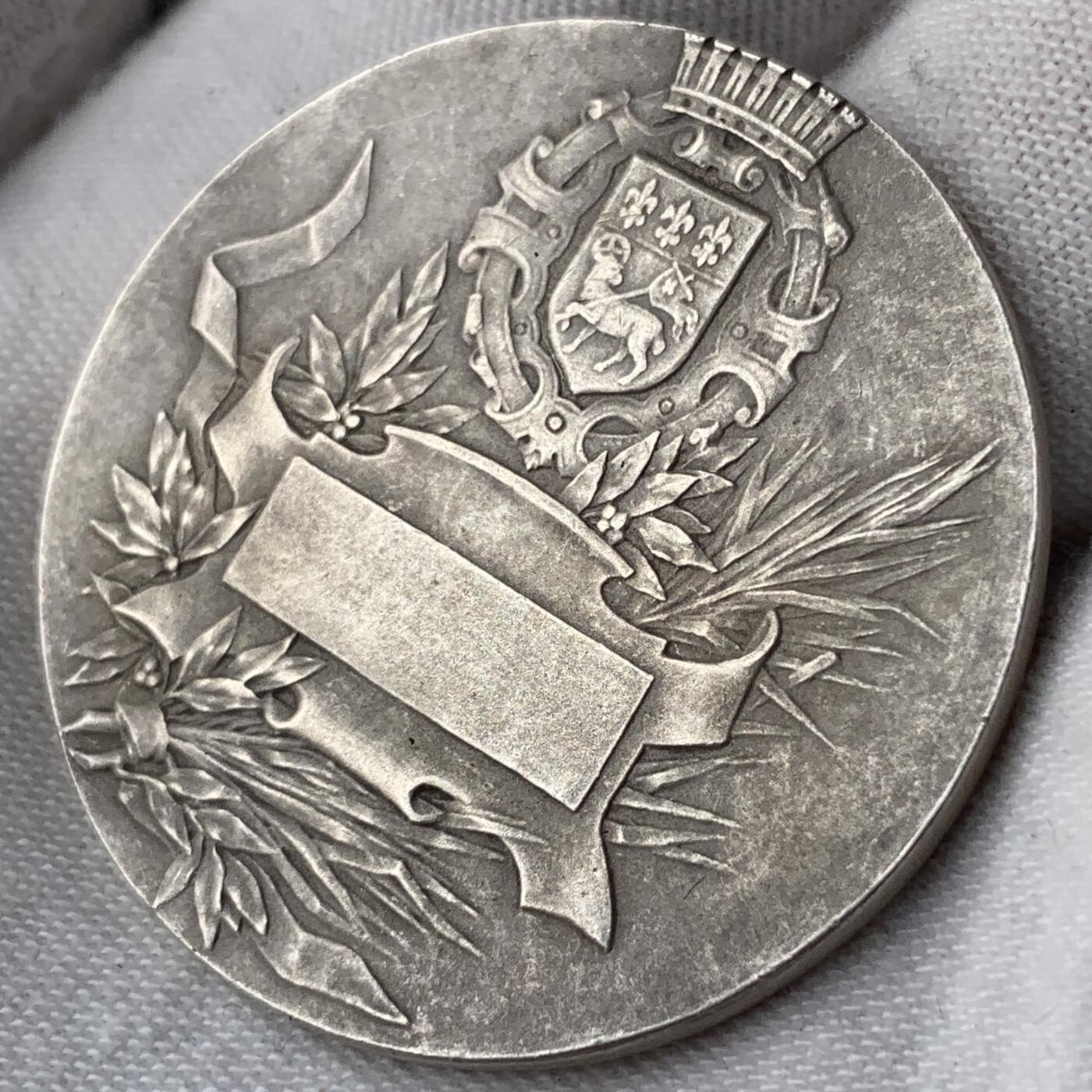 掌中浮雕-藏着的欧洲第052场 法国新艺术银章《圣战联盟二周年纪念》，36mm ，20.89g，作者: 夏尔.皮耶（ch.piIlee），piIlet大师名誉品银章