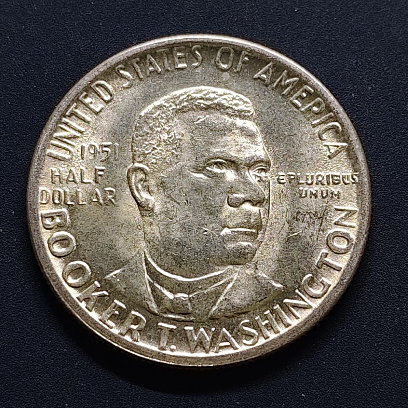 【全场包邮】纯粹捡漏拍501场-持续更新中 美国1951年半元黑人政治家教育家布克华盛顿纪念银币【31毫米12.5克90%】