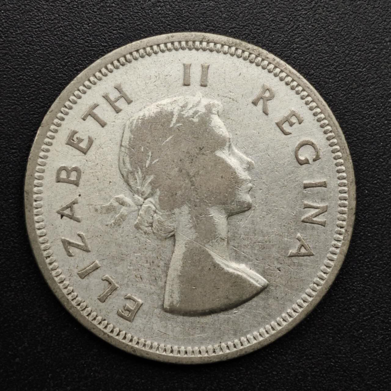 【淘币小摊】实时拍第八百六十三拍   小银币散币场   年前最后一周 之前的预留小年前全部发出 请更换最新收货地址  南非1953年伊丽莎白二世2先令银币