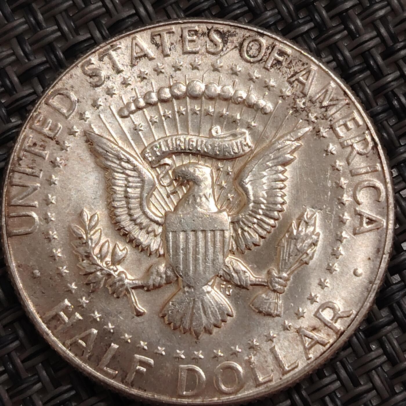 布加迪🐬～世界钱币(上海)🌾第 273 期 /  各国套币和散币 美国🇺🇸 1969年 1/2美元硬币(低银)