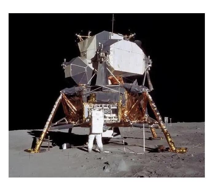 美国1969年 阿波罗11号+阿姆斯特朗登月 高浮雕精制大镀金章 月球一小步 人类一大步 40MM