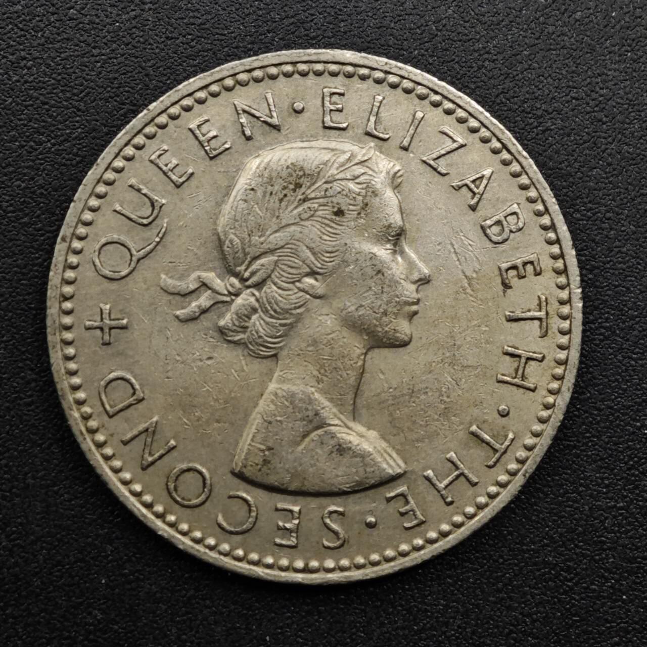 【淘币小摊】实时拍第八百六十三拍   小银币散币场   年前最后一周 之前的预留小年前全部发出 请更换最新收货地址  新西兰1960年伊丽莎白二世一先令镍币