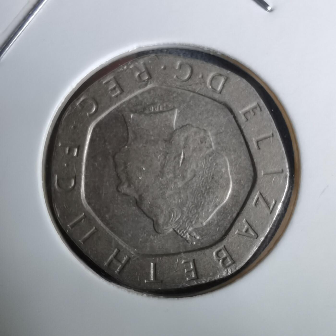 沼泽如烟--第984场 英国2000年20便士