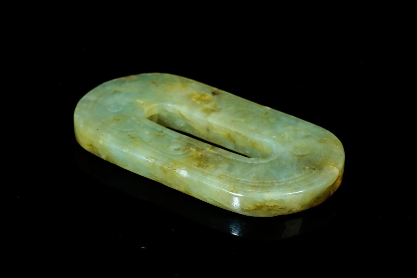 上海都达杂项专场十九（全场包邮） 和田玉湖水绿精雕《绦环》挂件