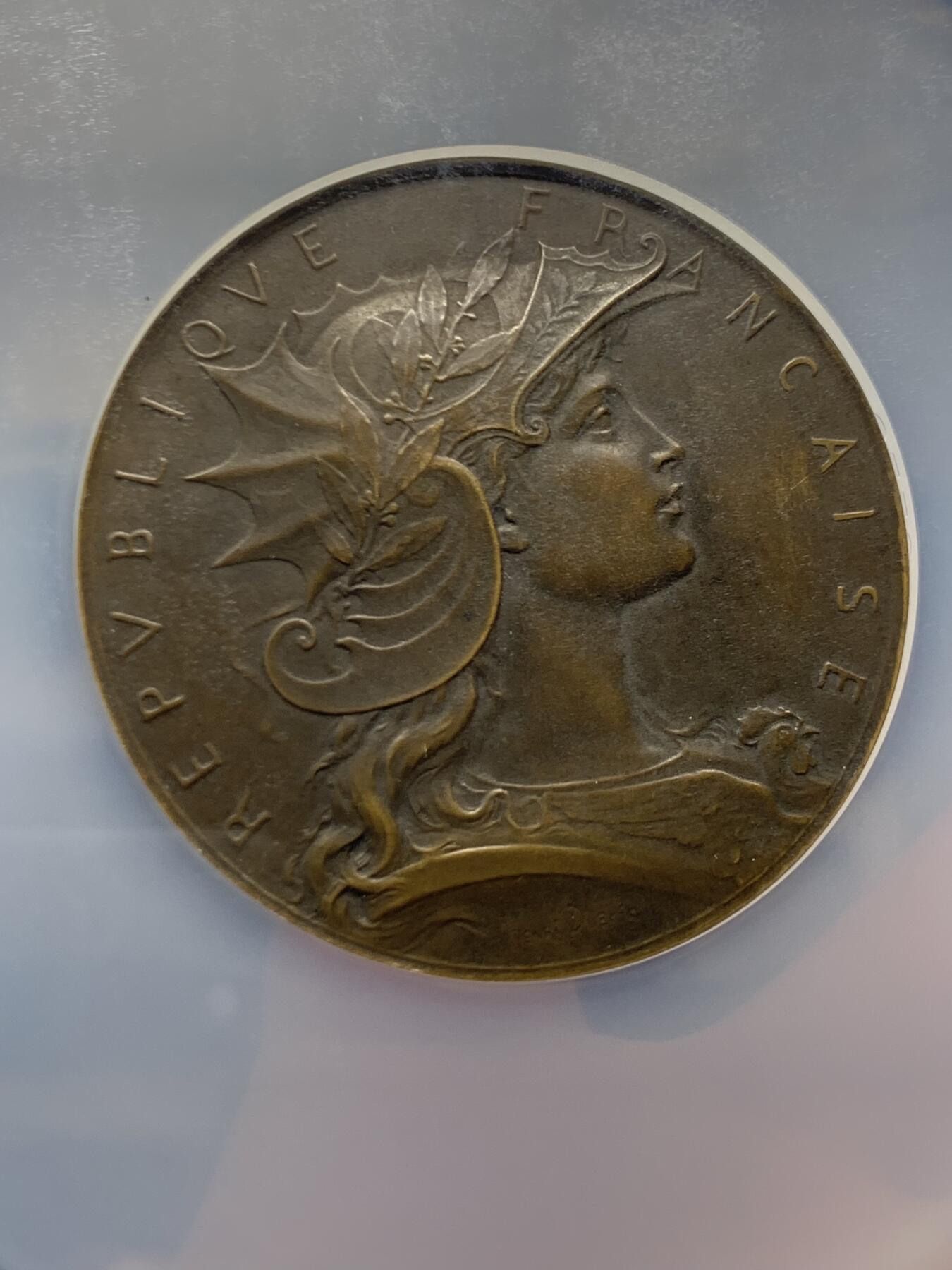 《竞宝斋》第465场 周日，周一，周二，3场连拍 （全场包邮）欢迎送拍 NGC MS62BN 法国军事射击比赛纪念铜章，正面戎装玛丽安娜头像，直径50毫米，加大加厚盒。