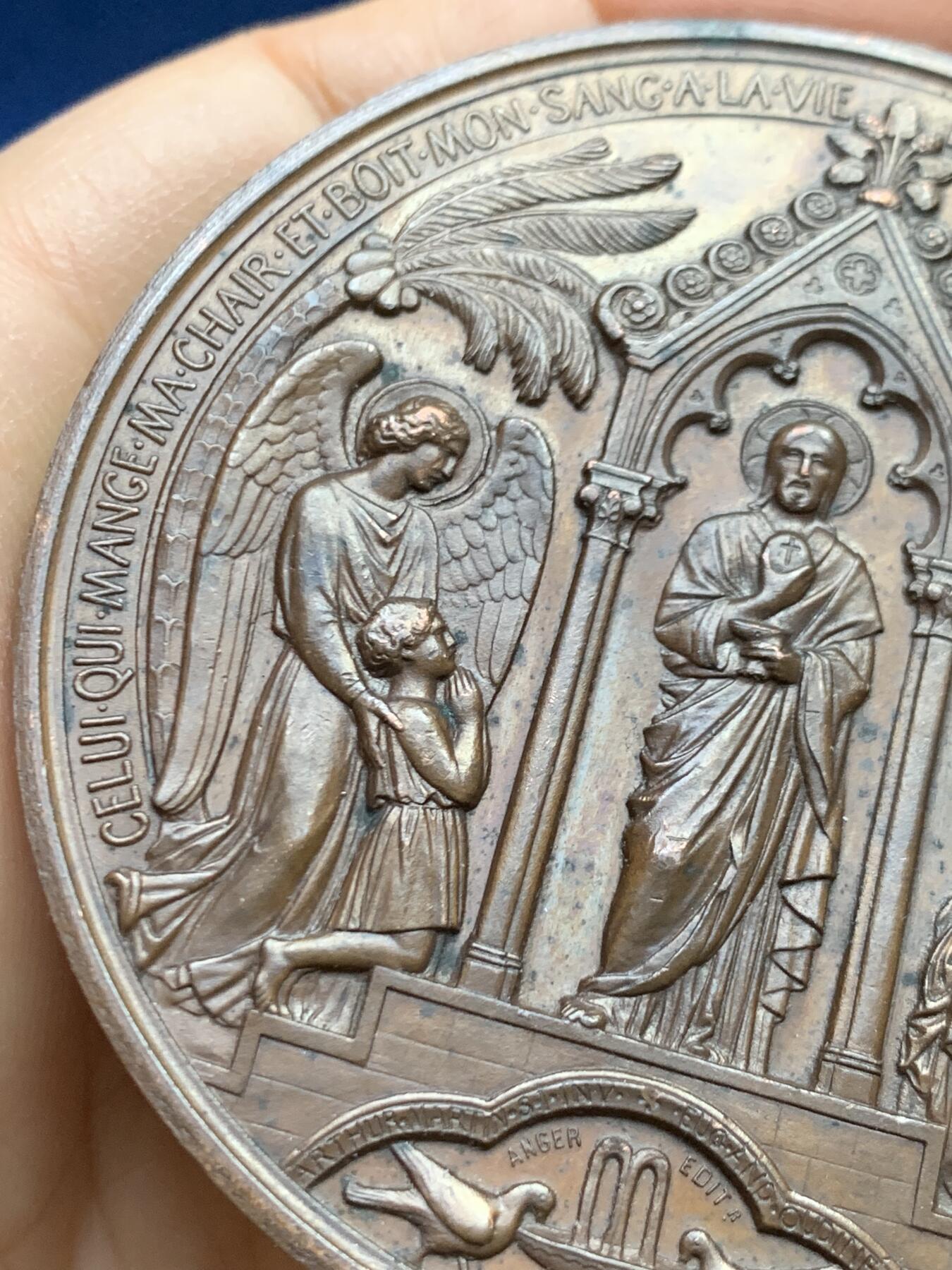 《竞宝斋》第465场 周日，周一，周二，3场连拍 （全场包邮）欢迎送拍 法国洗礼、坚信礼铜奖章，146g，68.7mm，1879年仅铸造一个月的烟斗边铭，背面11点方向有轻磕