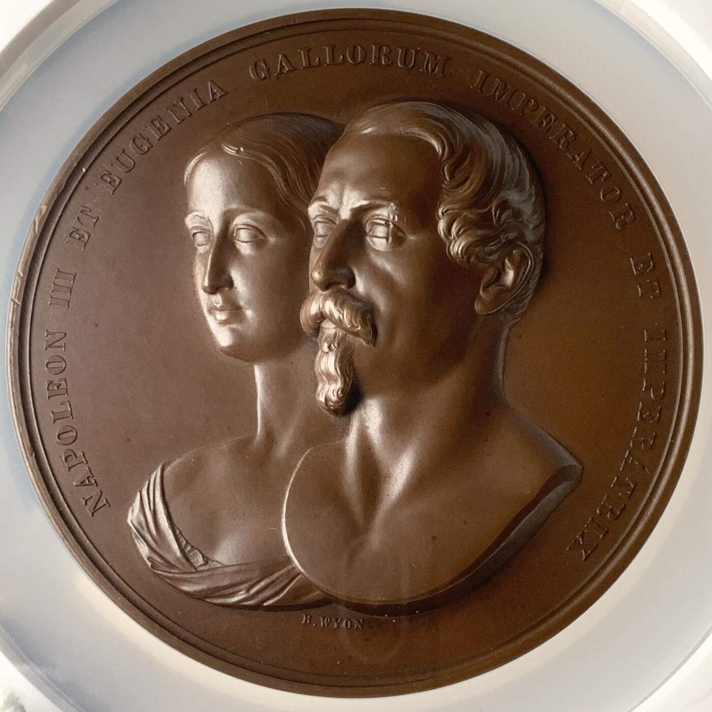 掌中浮雕-藏着的欧洲第052场 NGC MS64 : 1855年法王拿破仑三世夫妇访问伦敦城纪念章，77mm。目录编号BHM 2561, Eimer 1496。仅发行350枚