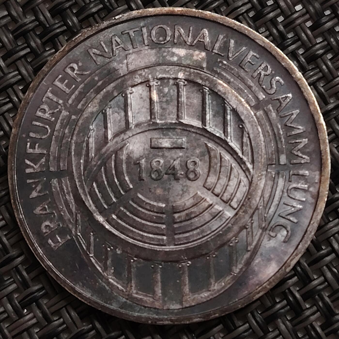 布加迪🐬～世界钱币(上海)🌾第 273 期 /  各国套币和散币 德国🇩🇪 1973年 5马克纪念银币(法兰克福国民议会)