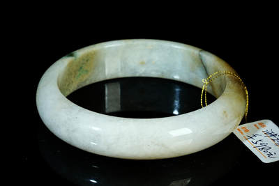 上海都达杂项专场四十七【全场包邮】  天然翡翠（A货）贵妃 手镯 附鉴定证书90-52