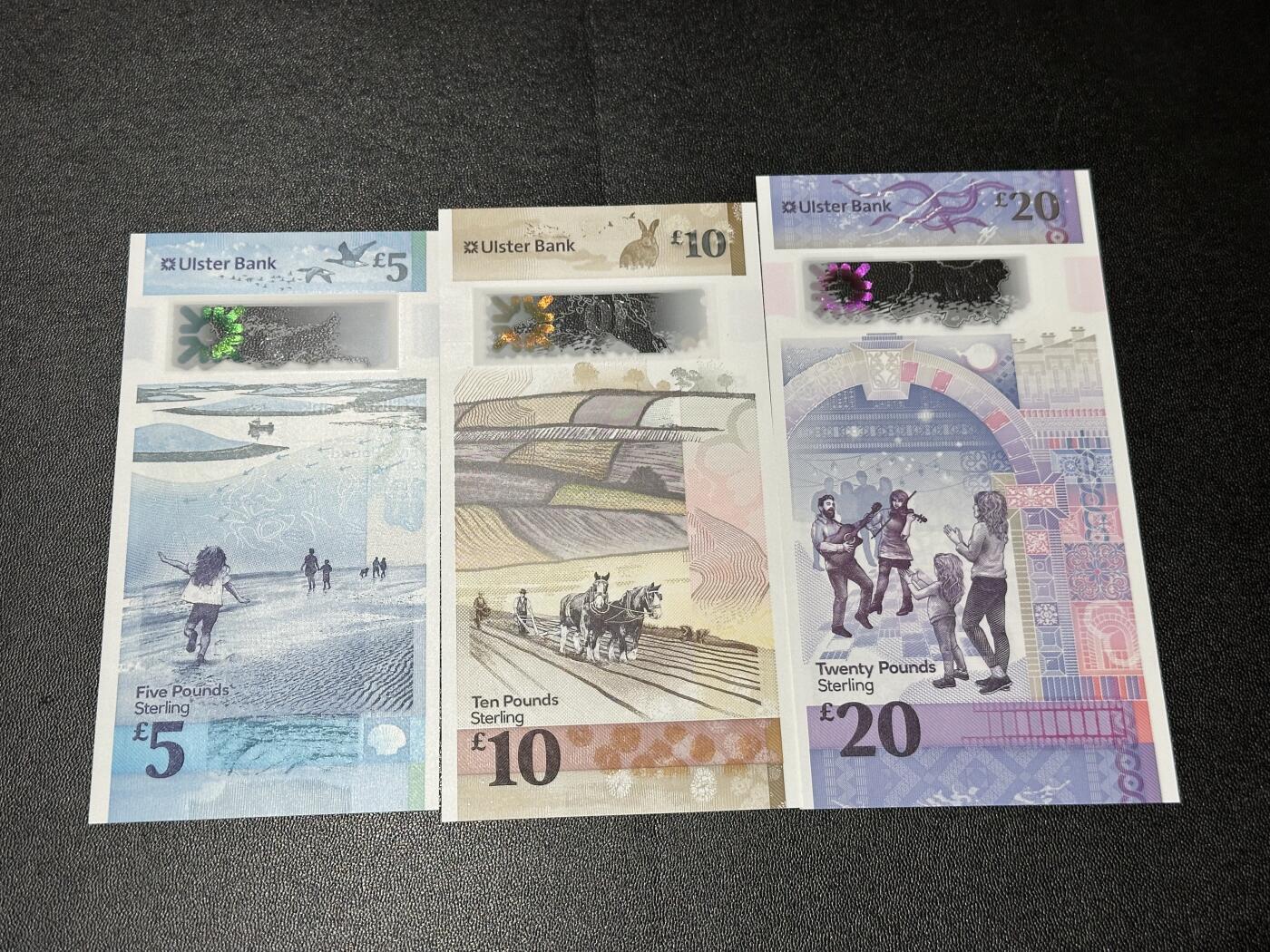 《外钞收藏家》第六百零八期（精选场）（本平台长期征集拍品、欢迎藏友们联系合作） 北爱尔兰阿尔斯特银行5、10、20镑 3张一起 全新UNC