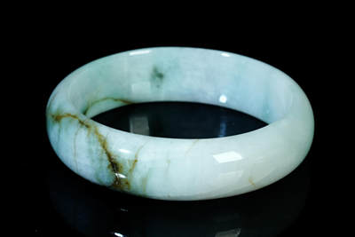 上海都达杂项专场四十七【全场包邮】  天然冰糯种带绿翡翠（A货）贵妃手镯 附鉴定证书90-45