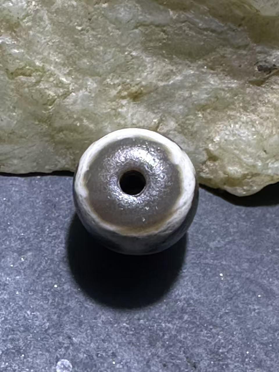 仅此一颗，精品藏传龟甲天珠一颗，