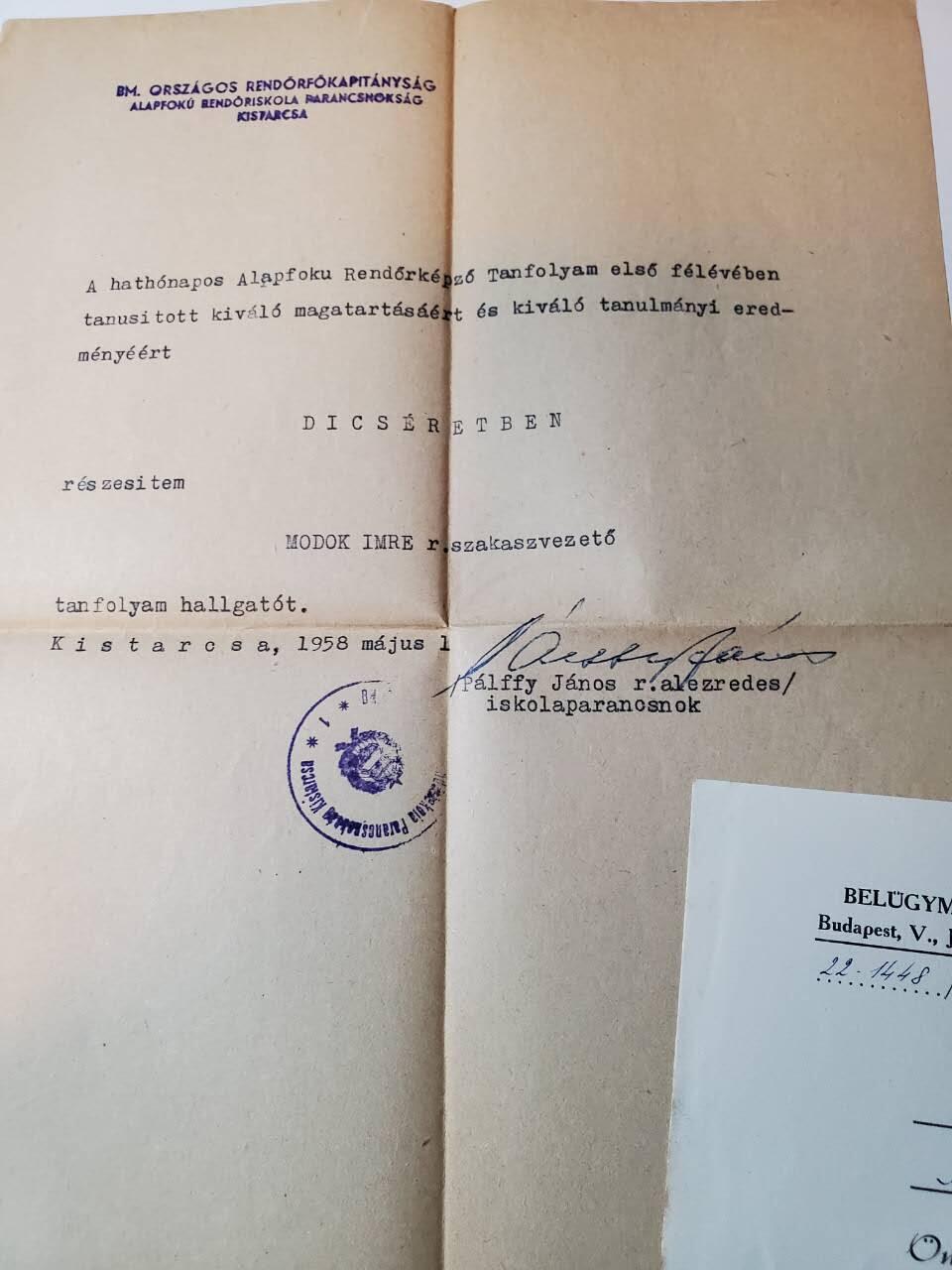 韵星假日军品类拍卖第三十九期暨默多克中校夫妇专场 -- Rimey Holidays Militaria Auction 39 & The Modoks Collection  匈牙利人民共和国默多克中校卓绝服务证章证书、1958（拉克西匈牙利）内务部基础警察武装力量培训结束证书 内务部表彰信