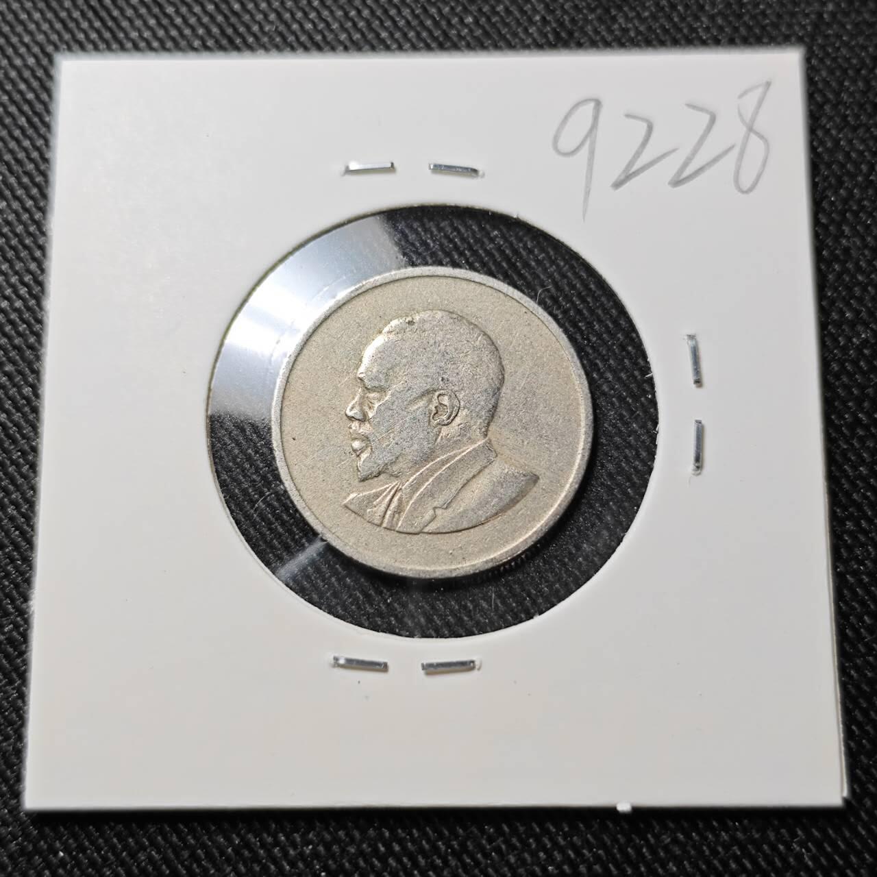 KK钱币收藏小铺  第392期  2月预留时间 周末发货  肯尼亚10分 早期年份头像无字版