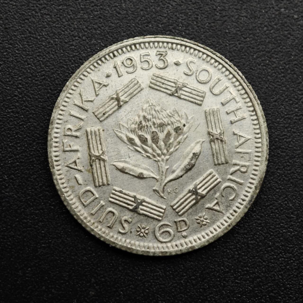 【淘币小摊】实时拍第八百六十三拍   小银币散币场   年前最后一周 之前的预留小年前全部发出 请更换最新收货地址  南非1953年伊丽莎白二世6便士银币