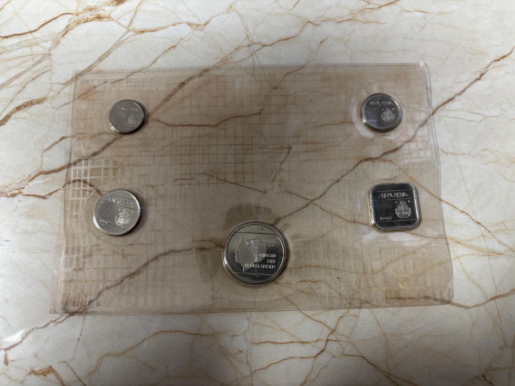 第190期拍卖 阿鲁巴1990年5枚纪念币套装