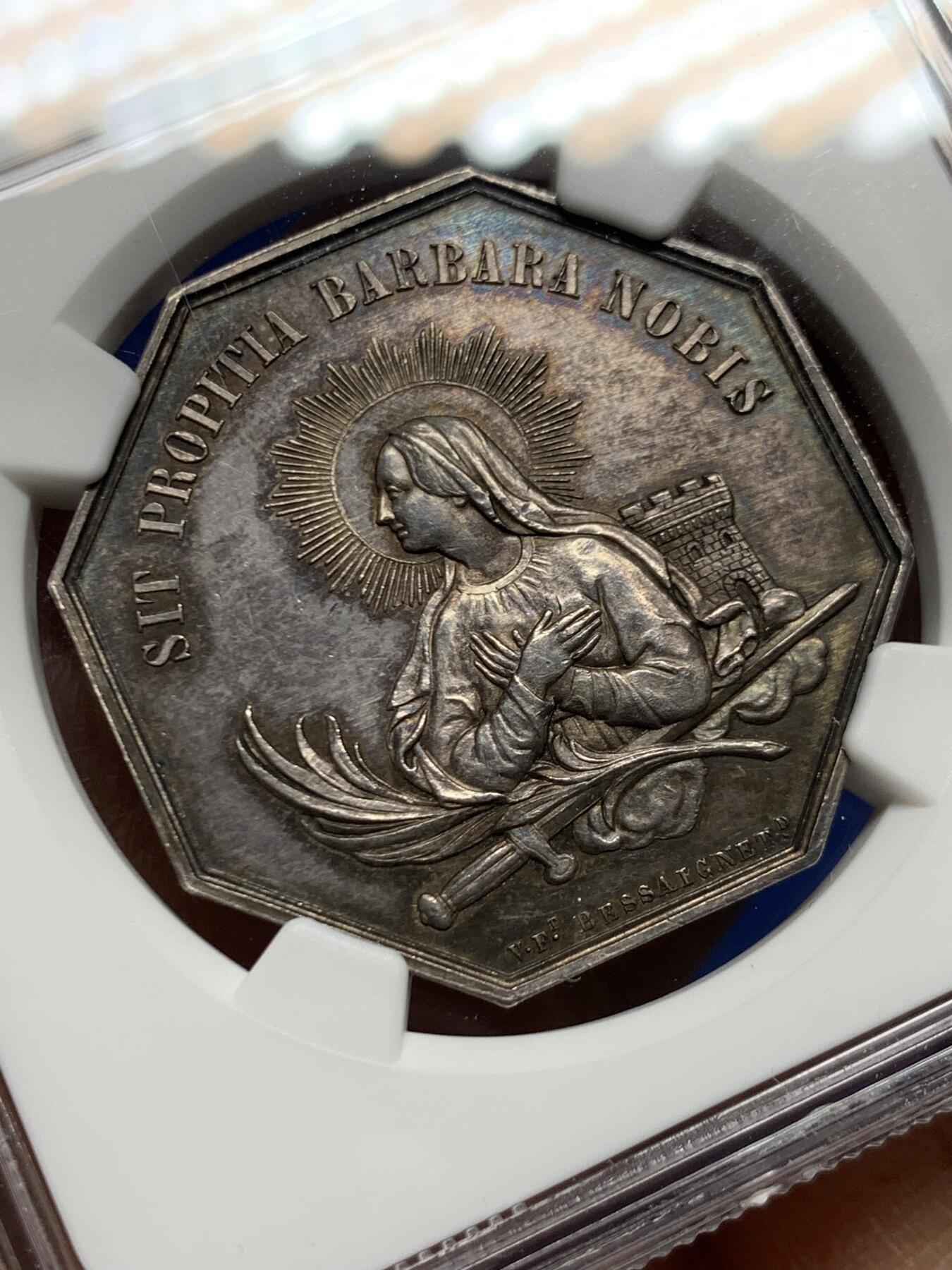 《竞宝斋》第465场 周日，周一，周二，3场连拍 （全场包邮）欢迎送拍 NGC MS63 法国阿尼什矿山和锻造厂八角银质代币，圣芭芭拉的形象，34mm，手指边铭。