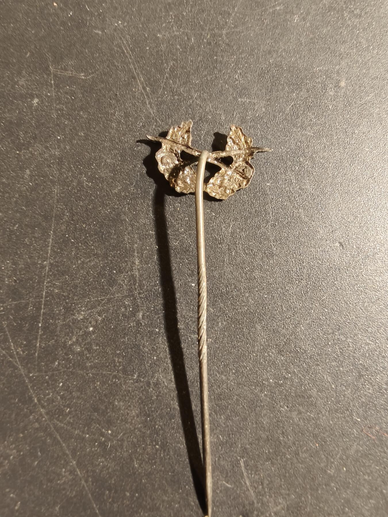 老王徽章第180期 联邦德国国防军帽徽针插