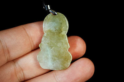 上海都达杂项专场四十七【全场包邮】  天然和田玉精雕《观音》挂件90-86