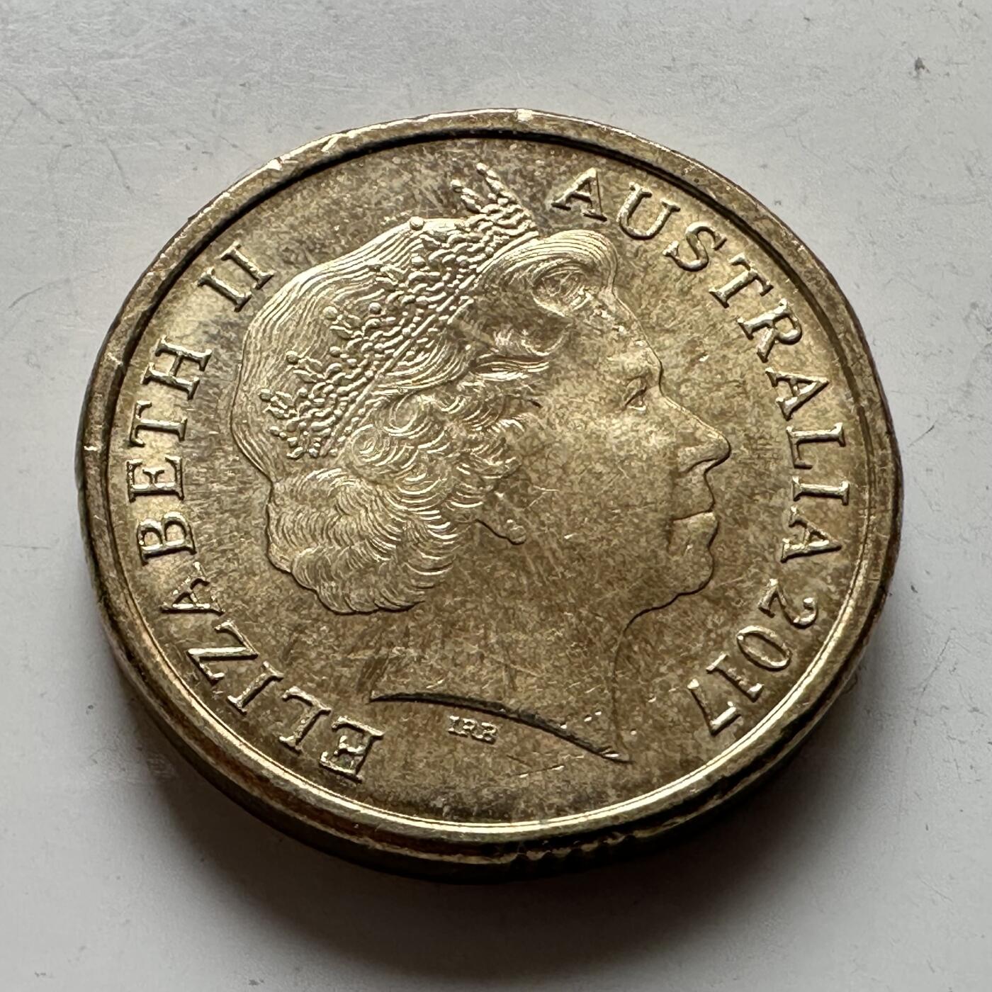 🌹外币初藏🌹🐯2026年第16场 快递将在12号停运 年前需发货的抓紧 ，年后正月十五恢复发货 澳大利亚2017年《负鼠魔法》2澳元彩色纪念币