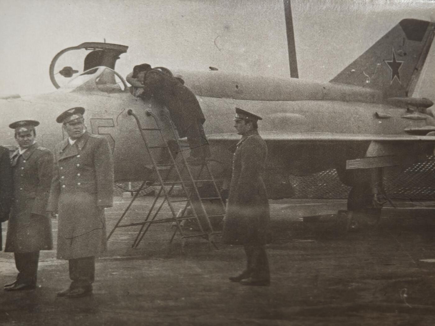 橙子收藏(照片专场)第三期 冷战时期（60-70年代）拍摄的苏联空军米格-21战斗机实地照片