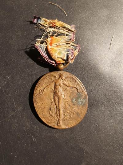 老王徽章第180期 - 比利时一战胜利奖章