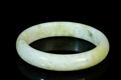 上海都达杂项专场四十七【全场包邮】  天然 蓝田玉贵妃手镯90-57