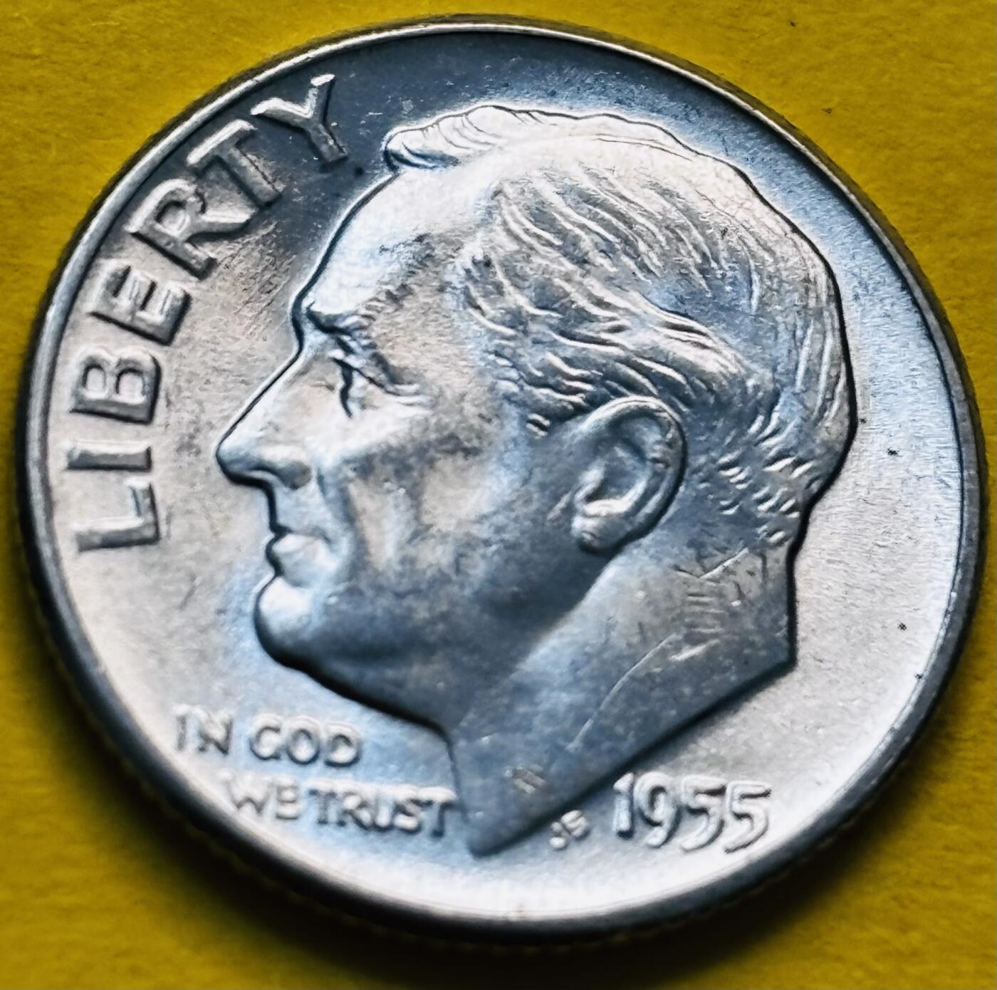 文馨钱币收藏第 293 场，春节前最后一期全部发出，将不予寄存，请悉知 原光好品 1955 年美国罗斯福 10 美分银币  2.5 克 900 银