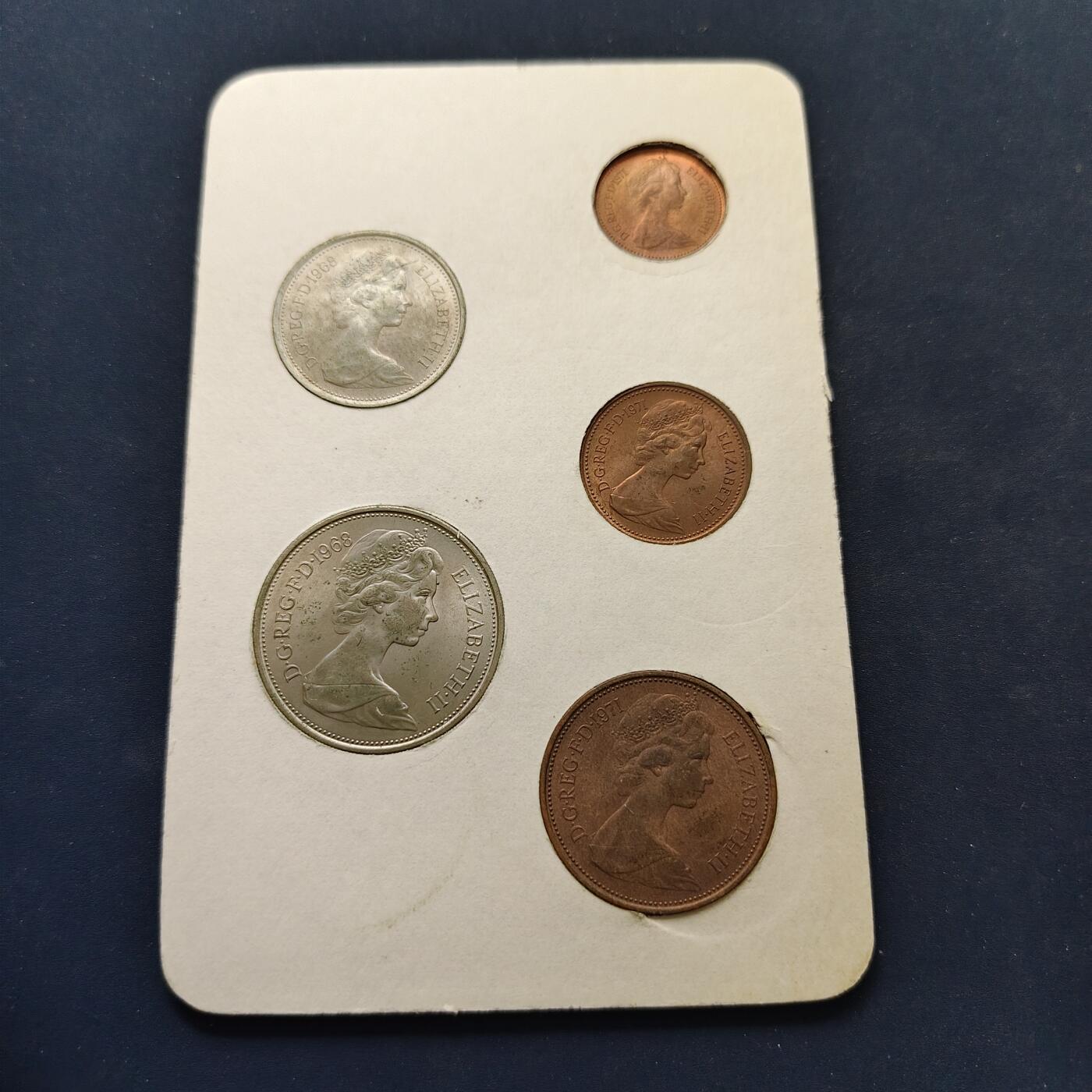 【全场包邮】纯粹捡漏拍500场-持续更新中 英国1968-1971年十进制改版官方卡装套币
