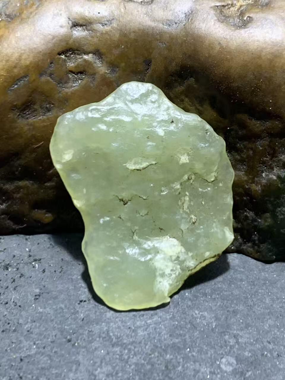 新疆戈壁料风化纹和田玉青白玉小原石一颗