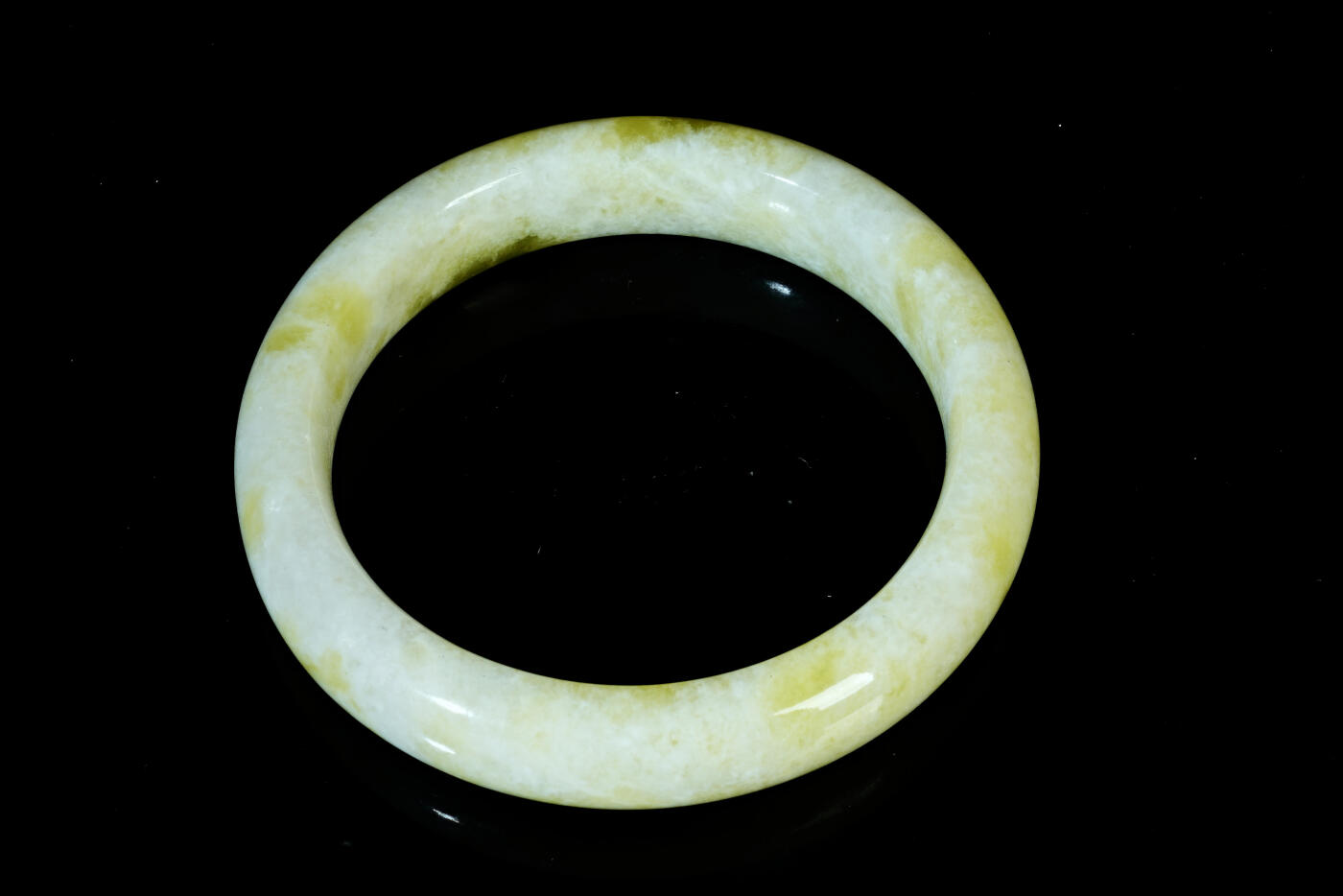 上海都达杂项专场二十一（全场包邮） 天然蓝田玉贵妃手镯90-56