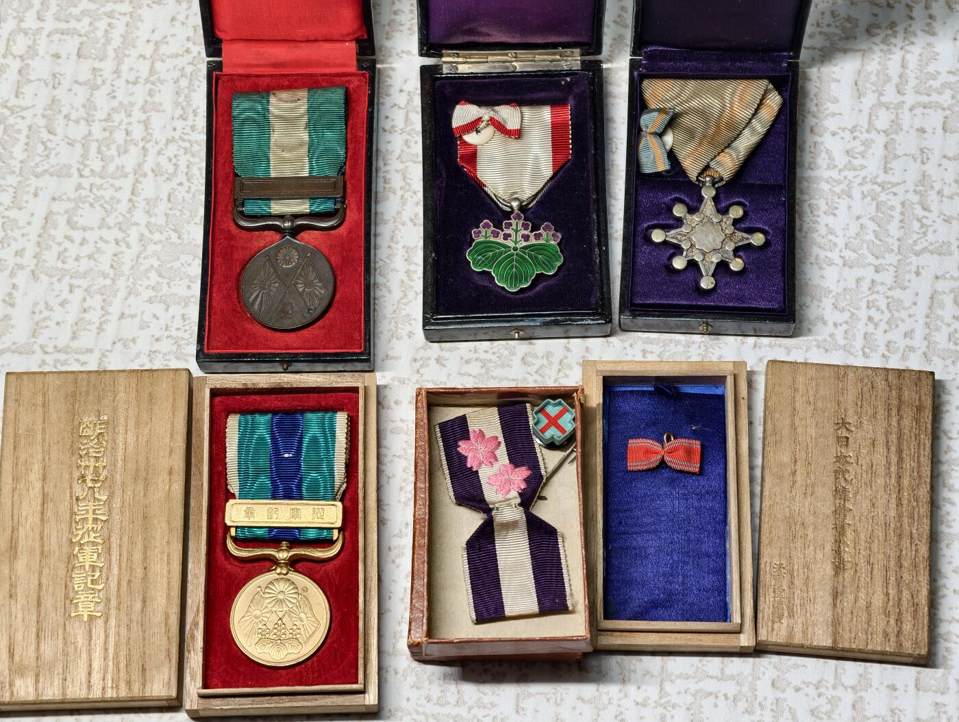 2026年2月8日拍卖 甲午日俄同一个人勋记一套