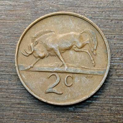 【铜匠收藏】★第146★散币专场 不寄存，30包邮。不满30元，支付5元运费。《接受代拍 代送NGC评级》 - 34【无寄存】南非 1981年 2分 铜币 角马