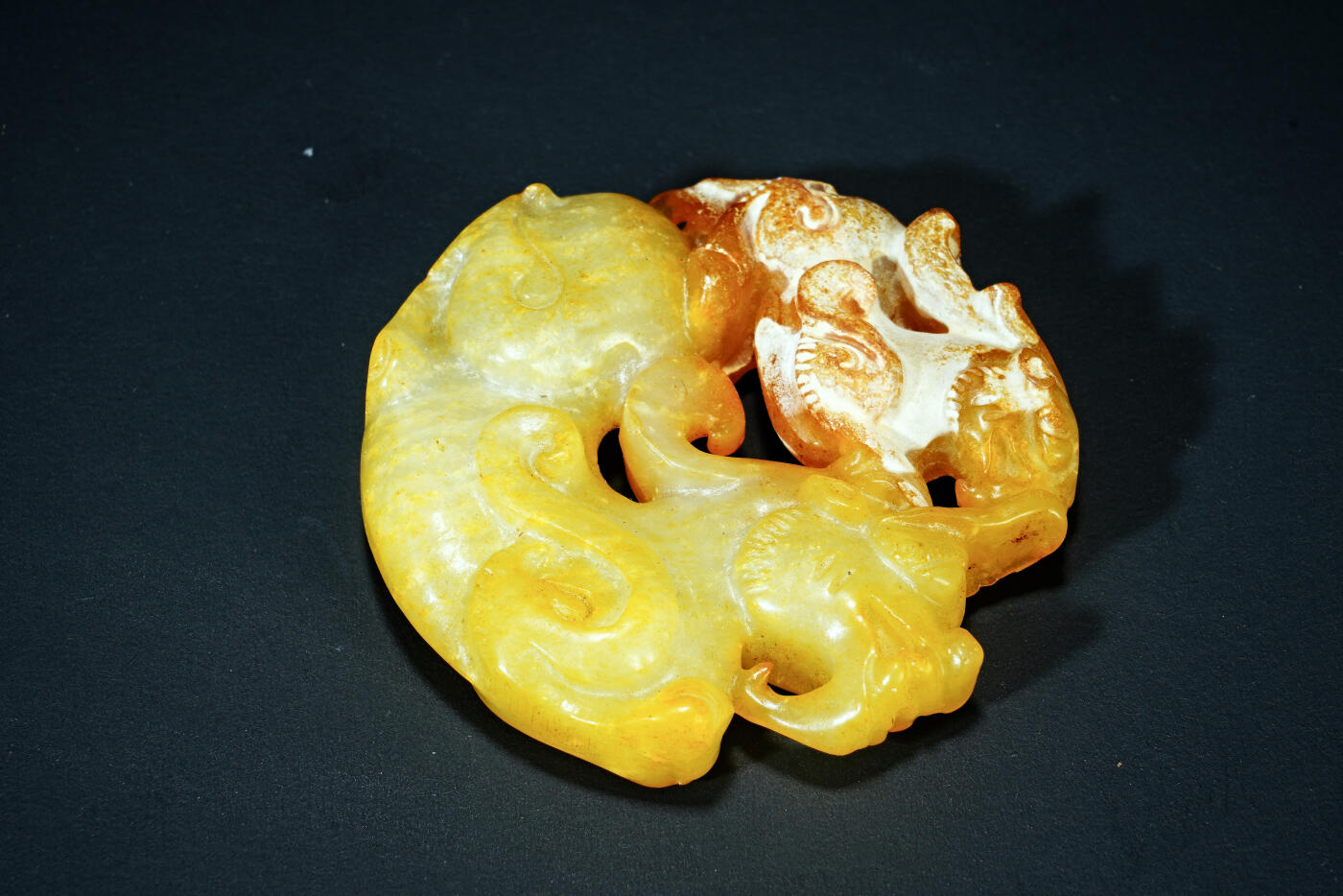 上海都达杂项专场二十一（全场包邮） 古玉子母貔貅挂件90-69