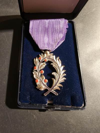 老王徽章第180期 - 法国骑士级棕榈叶勋章    原盒