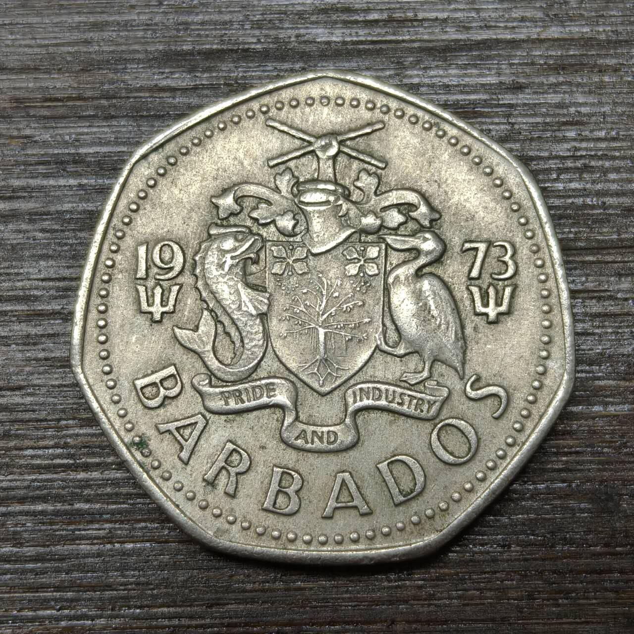 【铜匠收藏】★第146★散币专场 不寄存，30包邮。不满30元，支付5元运费。《接受代拍 代送NGC评级》 87【无寄存】巴巴多斯 1973年 1元 飞鱼 