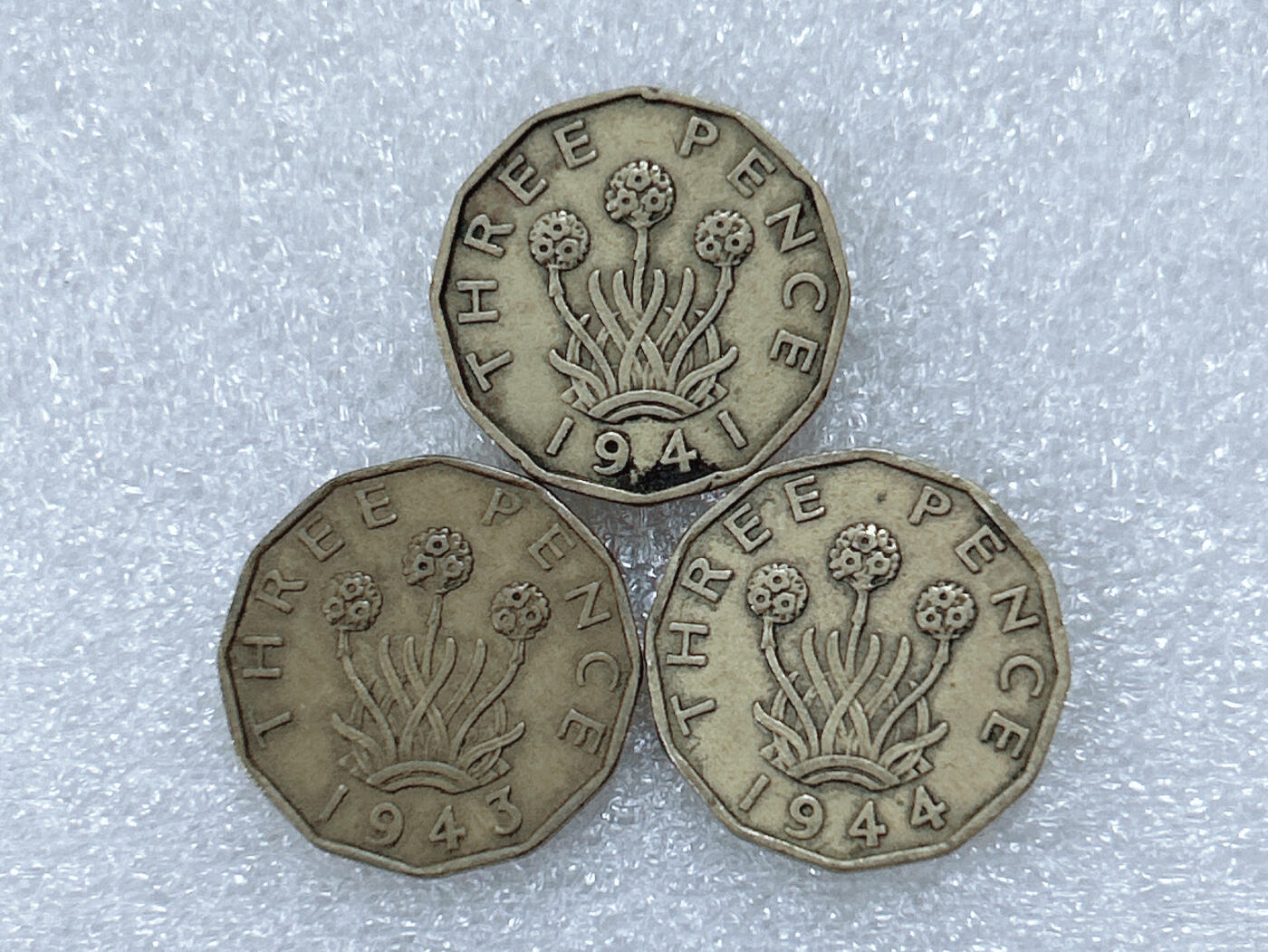 第一海外回流一元起拍收藏 散集专场  第299期 英国乔六3便士铜币 3枚 好品