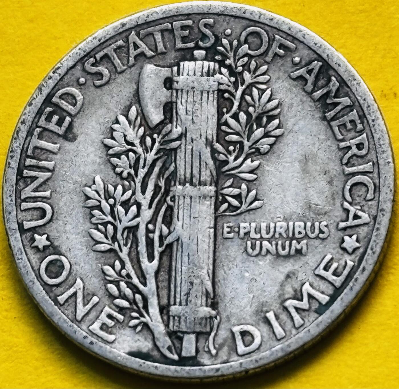 文馨钱币收藏第 293 场，春节前最后一期全部发出，将不予寄存，请悉知 1942 年美国墨丘利小飞人 10 美分银币 2.5 克 900 银