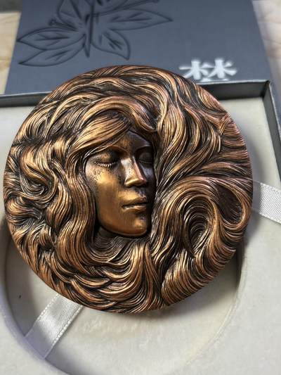 第190期拍卖 - 上海百拓纪念章有限公司铸造梦-紫铜大铜章，直径80毫米，重459克，